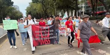 Protesta IMSS escala: pensiones, jubilaciones, salario y democracia