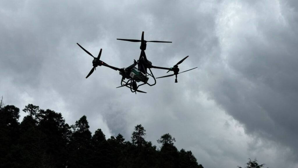 Estudiante de Conalep Hidalgo desarrolla dron para apoyar la reforestación