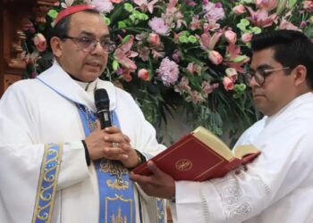 Amenazas contra obispo movilizan firmas y activan investigación