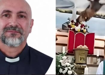 Dudas por la cruz que mató a un sacerdote en plena misa