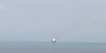 Incendio en plataforma de Pemex activa alerta en Campeche