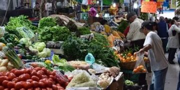Inflación sube en septiembre y desafía la meta de Banxico